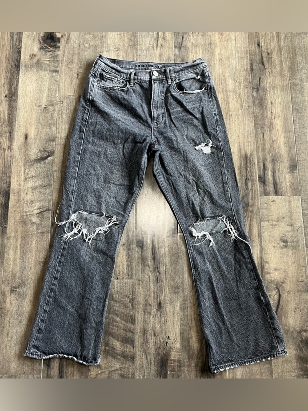 American Eagle Jeans Women’s 6 Regular 90s Flare Distressed Retro Grunge